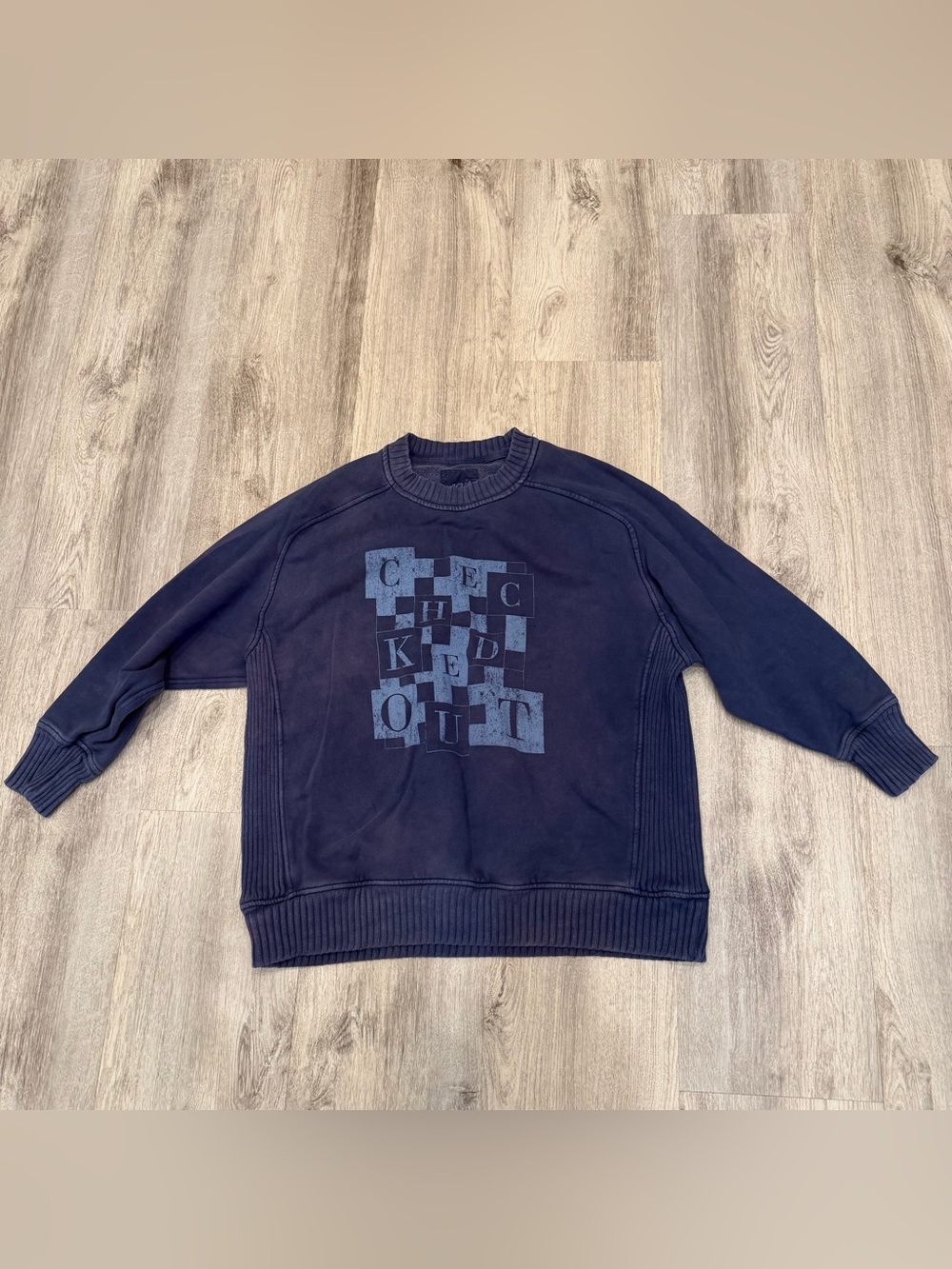 Aerie “Checked Out” Graphic Sweatshirt Size M Oversized Navy Blue Pullover